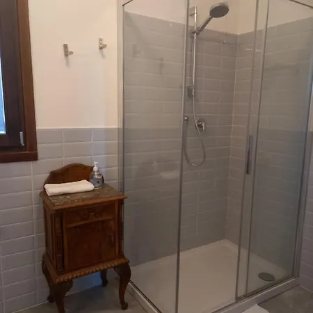 Home Suite Home - Super Attic Suite -With Free Parking - Zone Iulm & Naba & Navigli - Metro Subway Romolo * ミラノ