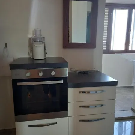 アパート Home Suite Home - Super Attic Suite -With Free Parking - Zone Iulm & Naba & Navigli - Metro Subway Romolo ミラノ
